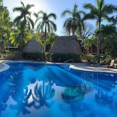 Mal Pais Surf Camp Hotell Playa Santa Teresa  Eksteriør bilde